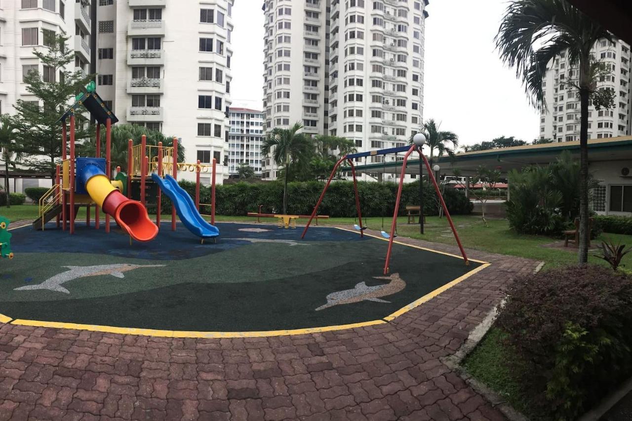 Cozy Kelana Jaya Semi-D Apt Near Mall, College & Hospital Petaling Jaya Exterior foto